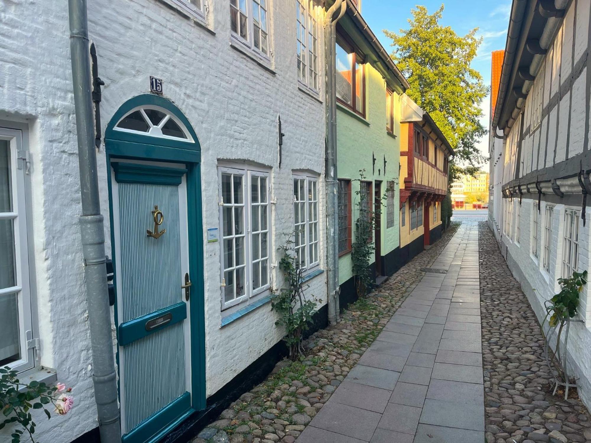 Fewo1846 - Kaete-Lassen-Huus - Uriges Haeuschen Auf 3 Ebenen Mit Dachterrasse Am Hafen Flensburg Luaran gambar